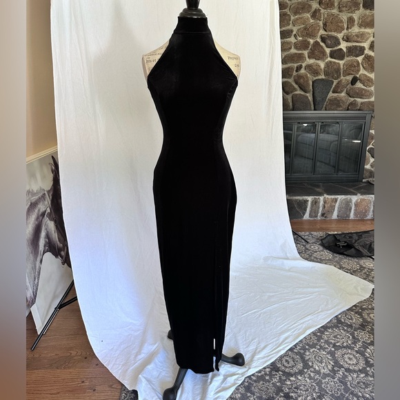 Tadashi Shoji Black Gown - Picture 1 of 10